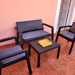Funcional En Residencial Con Piscina En Inmejorable Ubicacion En Centro De La Isla