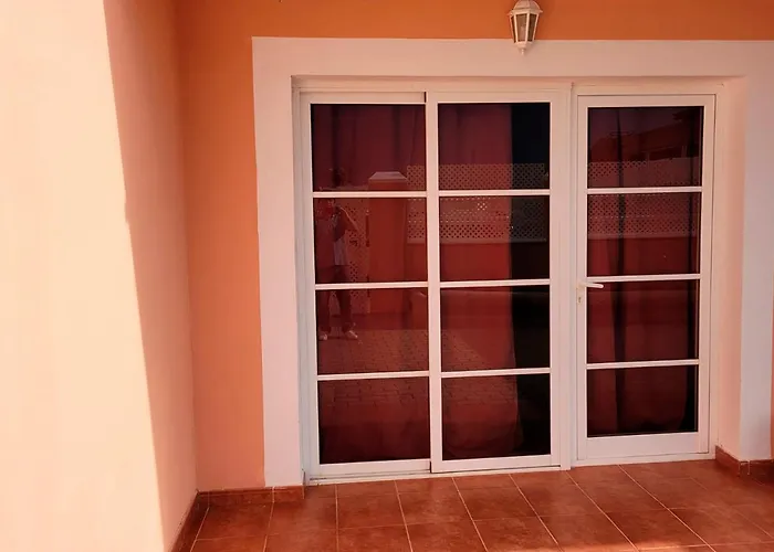 Funcional En Residencial Con Piscina En Inmejorable Ubicacion En Centro De La Isla