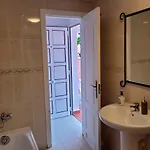 Funcional En Residencial Con Piscina En Inmejorable Ubicacion En Centro De La Isla Apartman