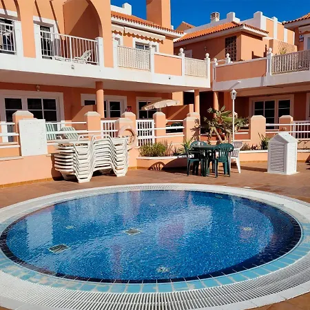 Appartamento Funcional En Residencial Con Piscina En Inmejorable Ubicacion En Centro De La Isla Caleta De Fuste